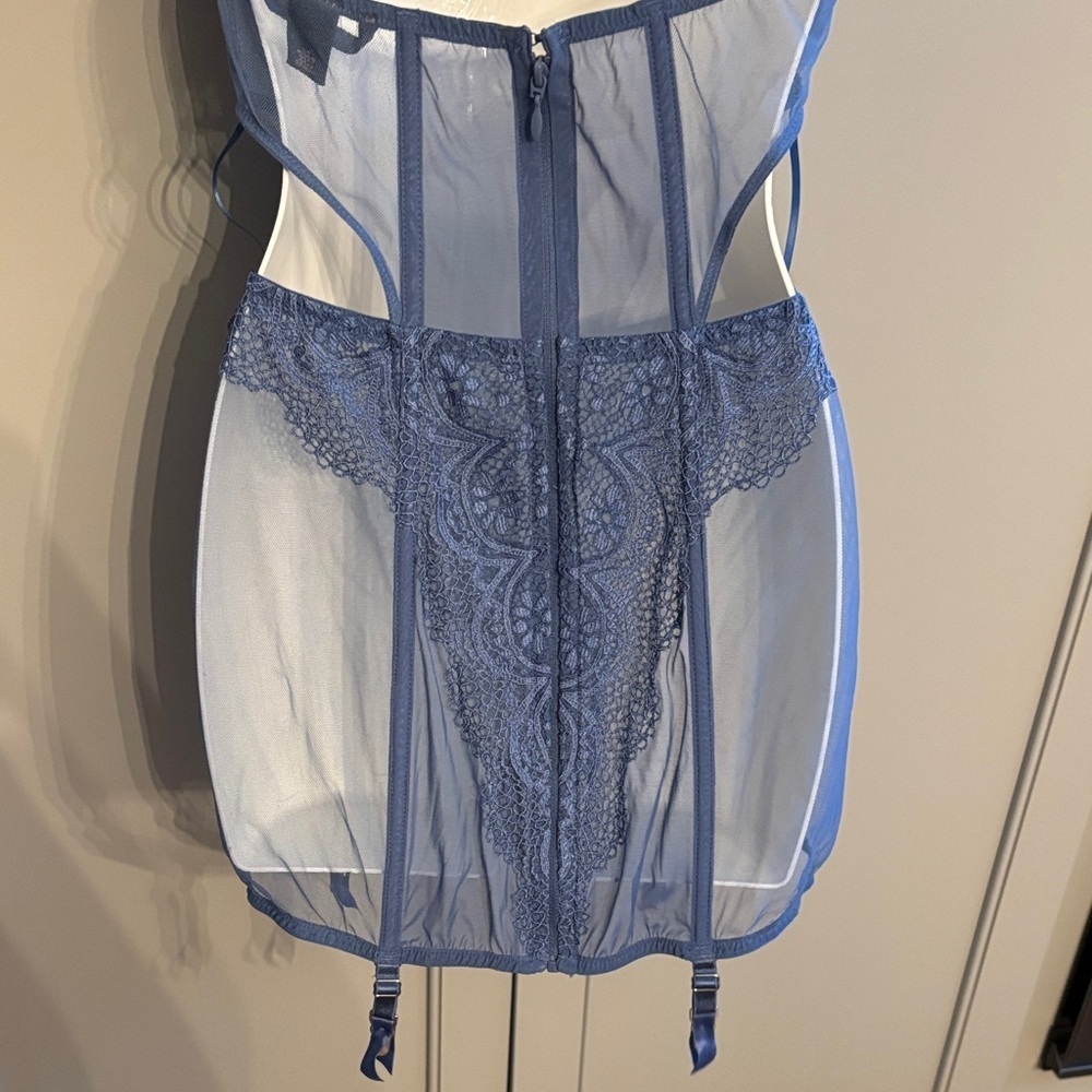 Victoria's Secret Size 36C High Neck Blue Mesh Corset Garter Straps Lingerie ￼ - Picture 6 of 8